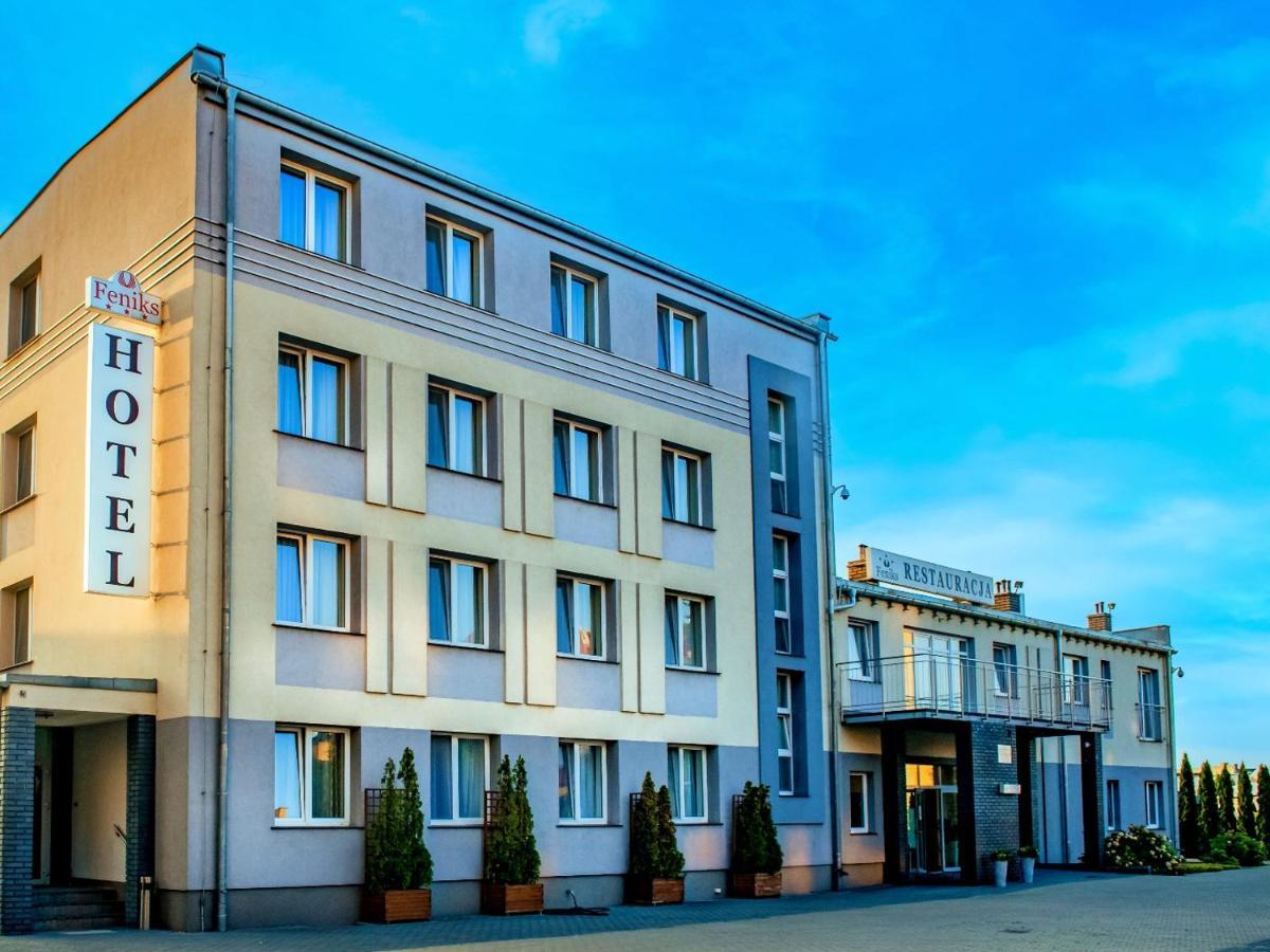 Hotel Feniks 그니에즈노 외부 사진